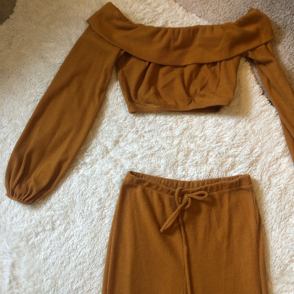 Fashion nova women’s loungewear jogger set